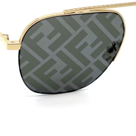 2024 Fendi Unisex Monogram sunglasses - Picture 7 of 7